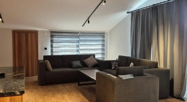 Апартаменты с 3 комнатами с балконом и с красивым видом из окна Апарт-отель CITY APART HOTEL