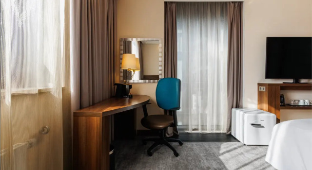 Двухместный номер (+3 часа СПА) Бизнес Hampton by Hilton Saint-Petersburg ExpoForum