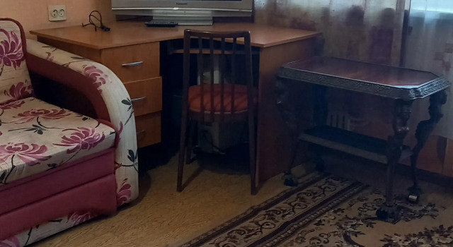 Odnokomnatnaya Nedorogaya I Uyutnaya V Tsentre Goroda Flat, Prenota Appartamento Hotel a Central Russia con parcheggio, Parcheggio