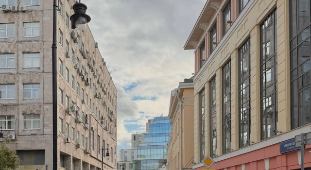 Schastlivye Metry Na Arbate M. Smolenskaya 3 Minuty Apartments, Réserver Appartement Arbat , près de Дом Мельникова