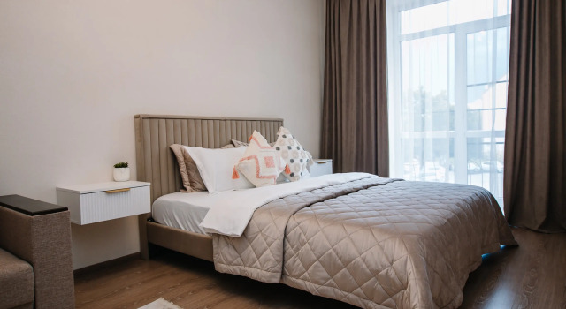 Myhomeyourhome 3-Ya Proseka 943 Lit.z Flat, Prenota Appartamento Hotel a Samara con parcheggio, Parcheggio