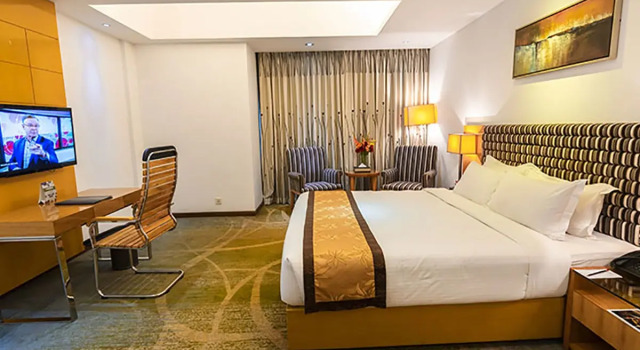 Номер Deluxe Отель Richmond Hotel & Suites