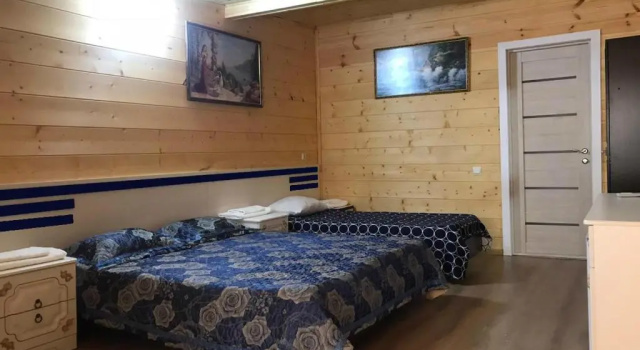 Трёхместный номер Классический с балконом и с красивым видом из окна База отдыха Пляж-отель Full House