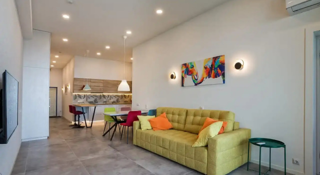 V Skay Plaza 1 Apartments, Rezervovat Apartmán Jalta 
