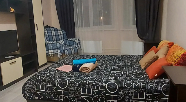 Uyutnaya kvartira v novom rayone ulica Gorykogo Apartments, Rezervovat Apartmán Hotely v Shchyolkovsky District s parkováním, Parkování