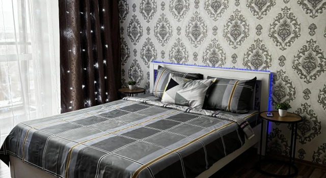 V Tsentre Omska Apartments, Buchen Sie Ferienwohnung SPA-Hotels in Omsk, SPA
