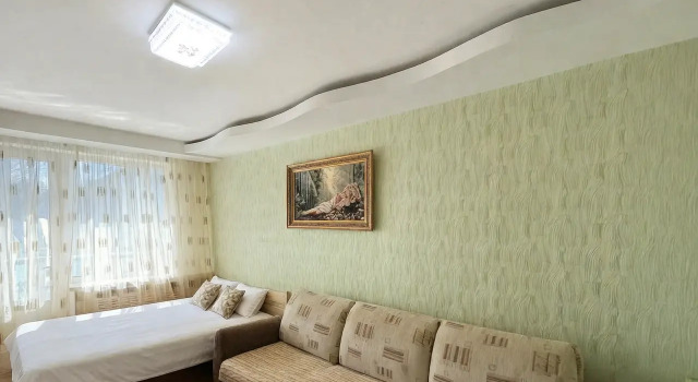 2-Kh komnatnaya Na Gorkogo 7 Flat, Rezerwuj Apartament Hotele w Chaykovsky z parkingiem, Parking