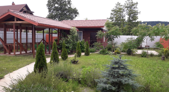 Частный дом Feel House, Забронировать Дом для отпуска Коттеджи Майкопского района - Адыгея, Коттедж