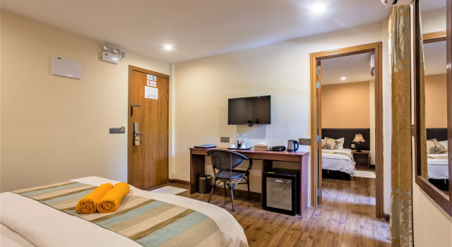 Семейный люкс с балконом West Sands