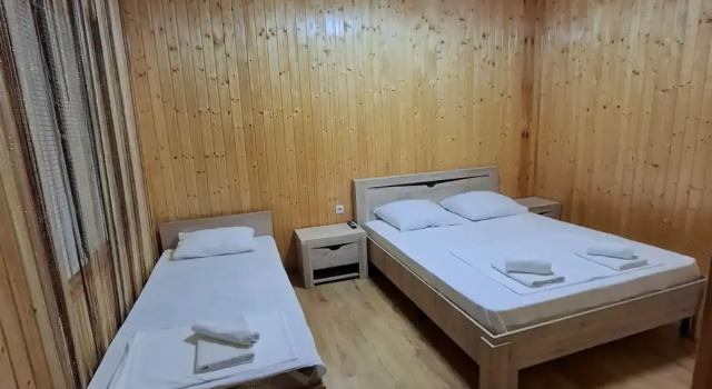 Трёхместный Домик с балконом и с красивым видом из окна Гостевой дом у Кристины