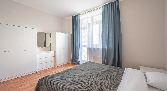 Апартаменты Rooms-ekb на улице 8 Марта 190 (17 этаж), Забронировать Апартаменты/квартира Отели Городского округа Екатеринбурга - Северный управленческий округ с парковкой, Парковка