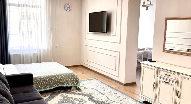 3 Na Prospekte Kabanbay Batyra 49a Apartments, Rezerwuj Apartament Astana Kazachstan