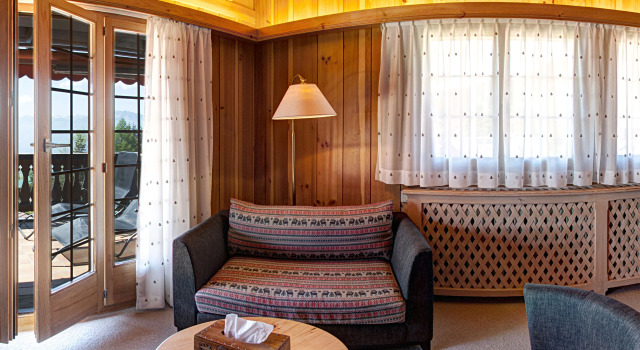 Четырёхместный полулюкс с балконом и с красивым видом из окна Alpe Fleurie Residence