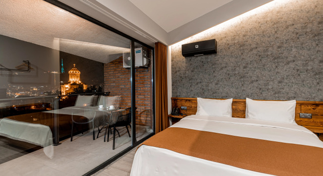 Двухместный номер Standard с балконом и с красивым видом из окна Ivy Hotel