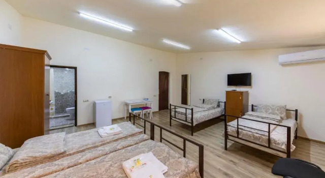 Komfort Vierer Zimmer mit Stadtblick Tatev Hotel and Tours