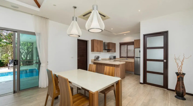 Вилла Nai Harn Pool Villa Bond
