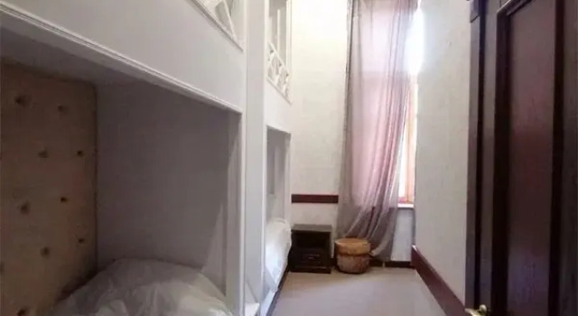 Четырёхместный семейный номер Comfort с красивым видом из окна Отель Джубга корпус Парус