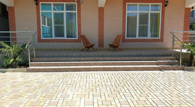 Atlantida Guest house