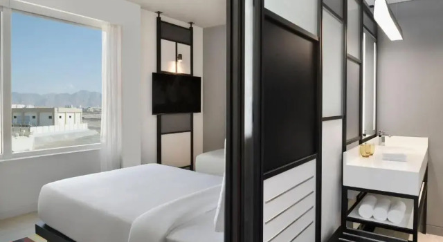 Номер Standard Отель Aloft Muscat Hotel
