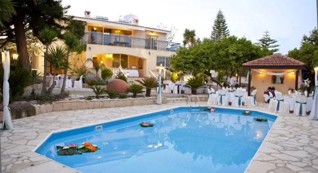 Mosaica Villa, Book Villa Villas in Limassol, Villa