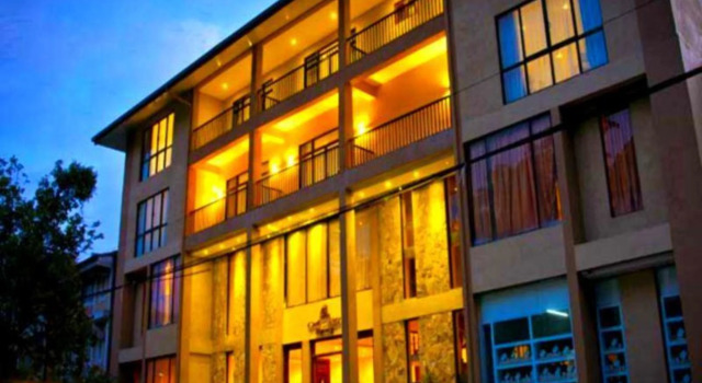 Oak Ray Regency, Забронировать Отель Канди округ Канди