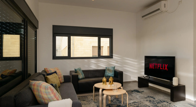 Апартаменты Апартаменты New & Bright 2BR with Balcony near Beach by FeelHome