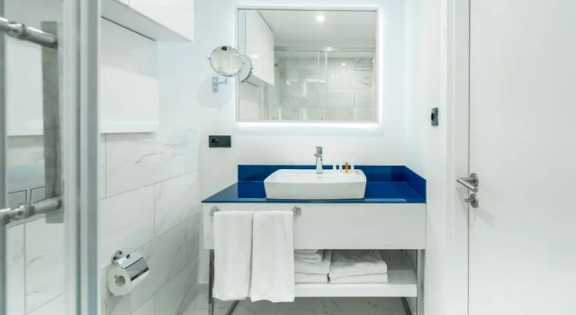 Апартаменты Люкс с балконом и с красивым видом из окна ORBI City LUXE HOTEL
