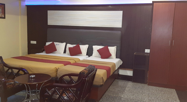 Отель Aakash Residency