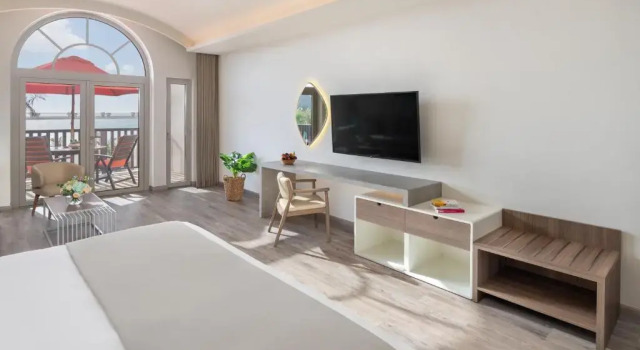 Двухместный полулюкс с видом на море Отель JA The Resort - JA Palm Tree Court