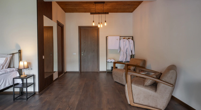 Двухместный люкс с балконом и с красивым видом из окна Отель Residence Kazbegi