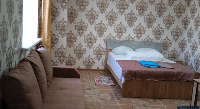 Трёхместный семейный номер Comfort Лидия