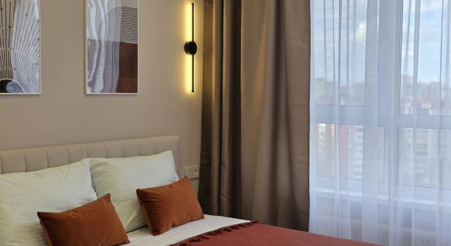 Stilniye Na Ulitse Veteranov Truda Apartments, Buchen Sie Ferienwohnung Hotels in Tyumen Region mit Parkplatz, Parkplätze