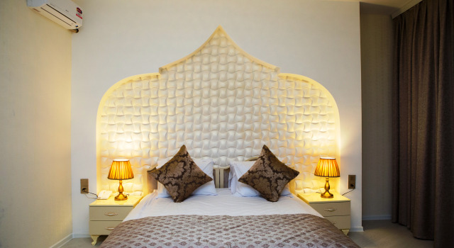 Люкс с диваном семейный с красивым видом из окна Sands of Time Apart Hotel