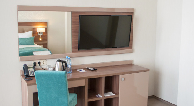 Двухместный полулюкс с балконом и с видом на море Отель Хрустальный Resort & Spa