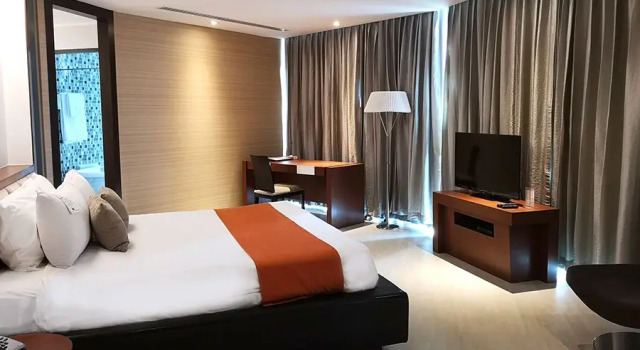 Люкс Royal с 2 комнатами с видом на океан The Zign Hotel
