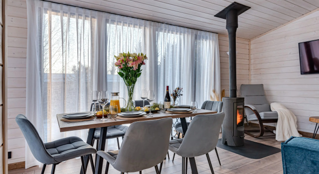 s Kaminom, Saunoy i Panoramnimi Oknami Private House, Buchen Sie Ferienhaus Hotels in Oblast Moskau mit Parkplatz, Parkplätze