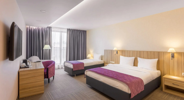 Трёхместный семейный номер Superior Отель Harbor Club