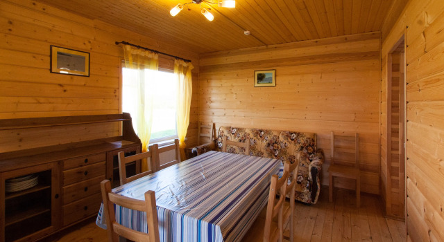 Шестиместный коттедж Comfort с балконом и с красивым видом из окна Гостевой дом Устье