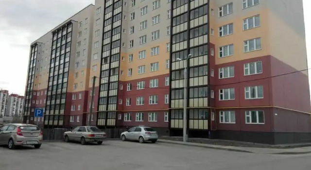 Okolo Akvaparka Flat, Prenota Appartamento Hotel a Pskov Region con parcheggio, Parcheggio