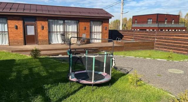 2 V 5 Minutax Ot Zhivopisnogo Bepega Private house, Buchen Sie Ferienhaus Hotels in Oblast Moskau mit Parkplatz, Parkplätze