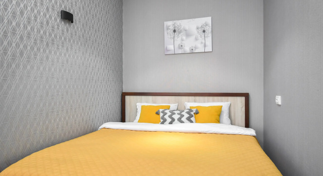 1 Komnatnye Vozle Trts Planeta Flat, Reserva ahora Apartamento Hoteles en Krasnoyarsk con aparcamiento, Aparcamiento