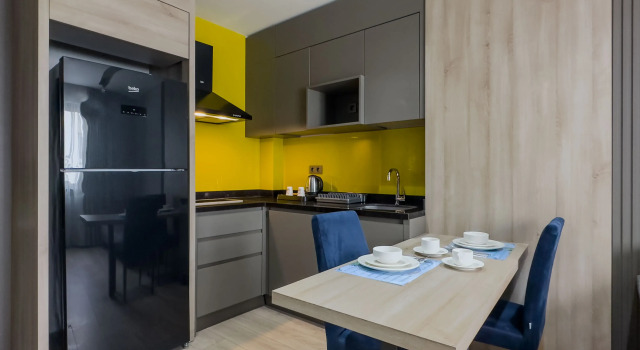 Люкс Loft с балконом и с видом на город Отель Leaf River Suites