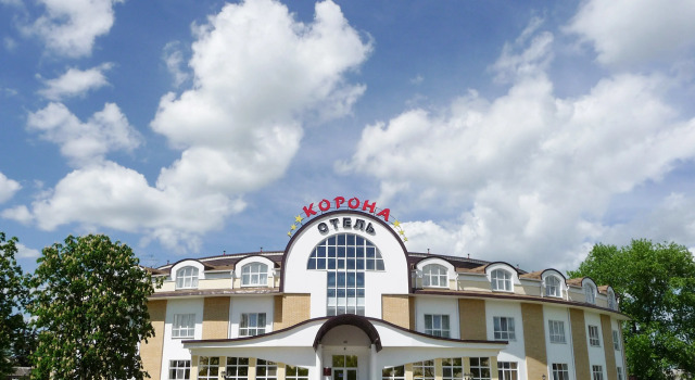 Отель Корона