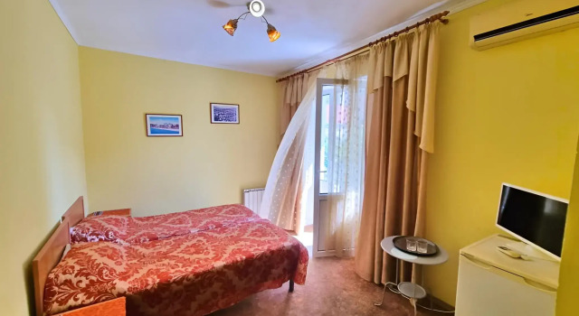 Двухместный полулюкс с балконом Гостевой дом Милана