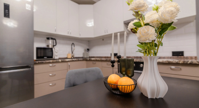 Yevrodvushka Vv Apart na Lyotchika Laryushina 16 Flat, Rezervovat Apartmán Hotely v Lyuberetsky District s parkováním, Parkování