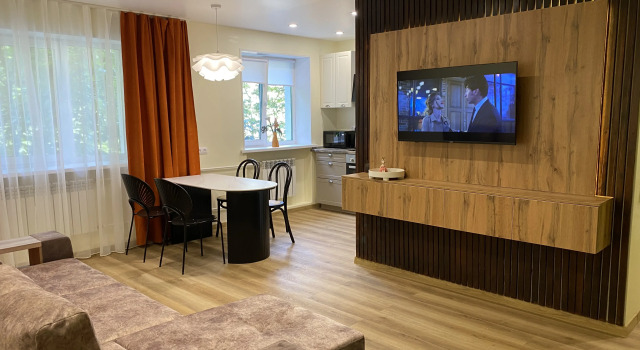 3-Kh Komnatnaya 6 Spalnykh Mest Ryadom S Tts Kalina Mol Flat, Buchen Sie Ferienwohnung Wladiwostok 
