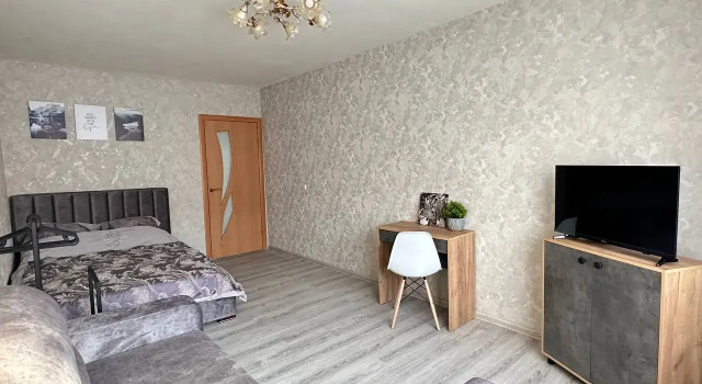 2-aya Vmestitelnaya Kvartira v Tsentre VorkutyFlat, Rezerwuj Apartament Hotele w Republika Komi z parkingiem, Parking