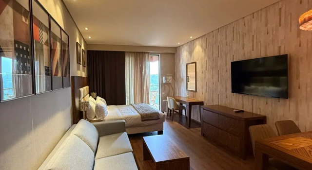 Полулюкс Dreamland Oasis Aparthotel