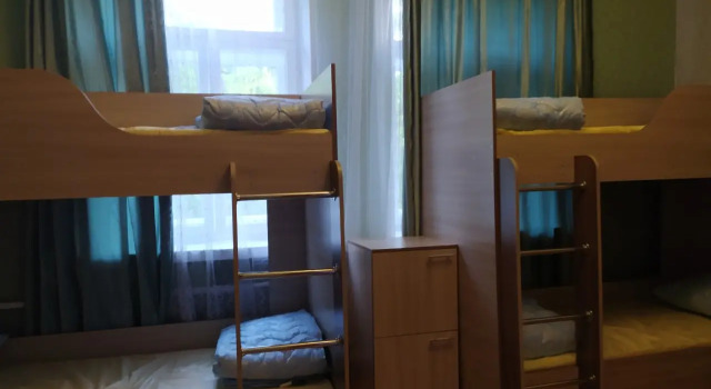 Кровать в общем номере (мужской номер) Хостел На Бульваре