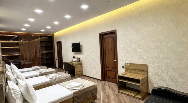 Четырёхместный номер Standard Отель Al Arda Hyatt